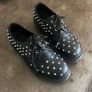 Doc marten studded oxfords size 10 or 42 eu